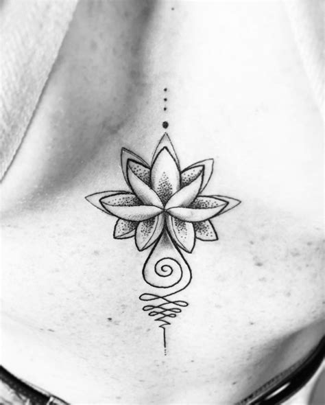 tatouage femme sous poitrine cote|30 idées de Tatou sous poitrine 